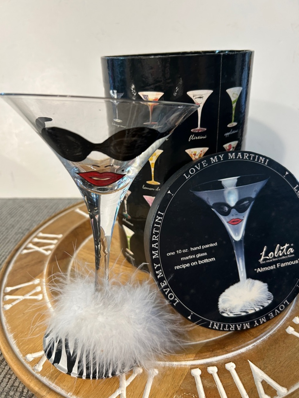Lolita Martini Glass NEW with sunglasses and lips painted artwork